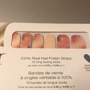 Color street poopy that